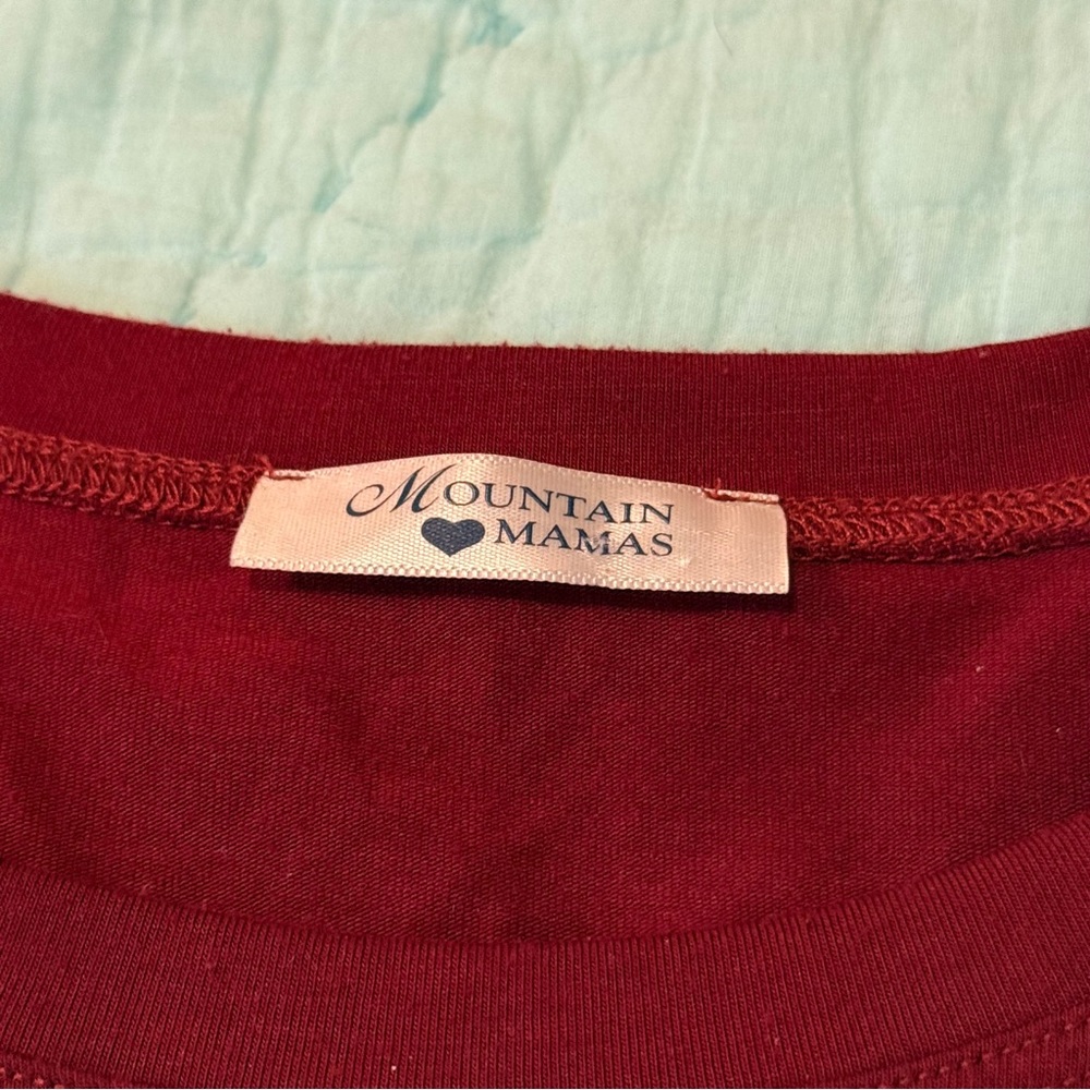 Mountain Mamas Elegant Maroon Tunic Top Women's Medium - Picture 2 of 11